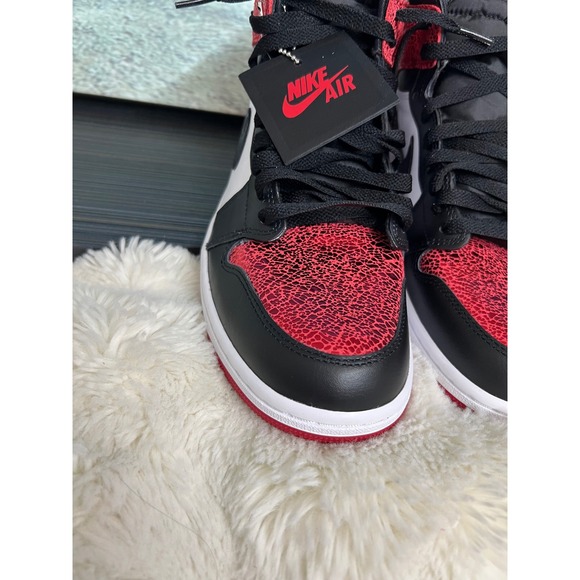 👟Nike Air Jordan 1 Retro High OG Chenille Varsity Red Shoes Womens size 10 1/2 - Picture 4 of 12